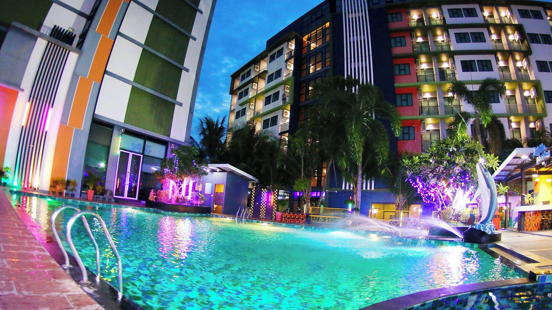 Arthitaya Nature & Lakkhana Poolside Pattaya