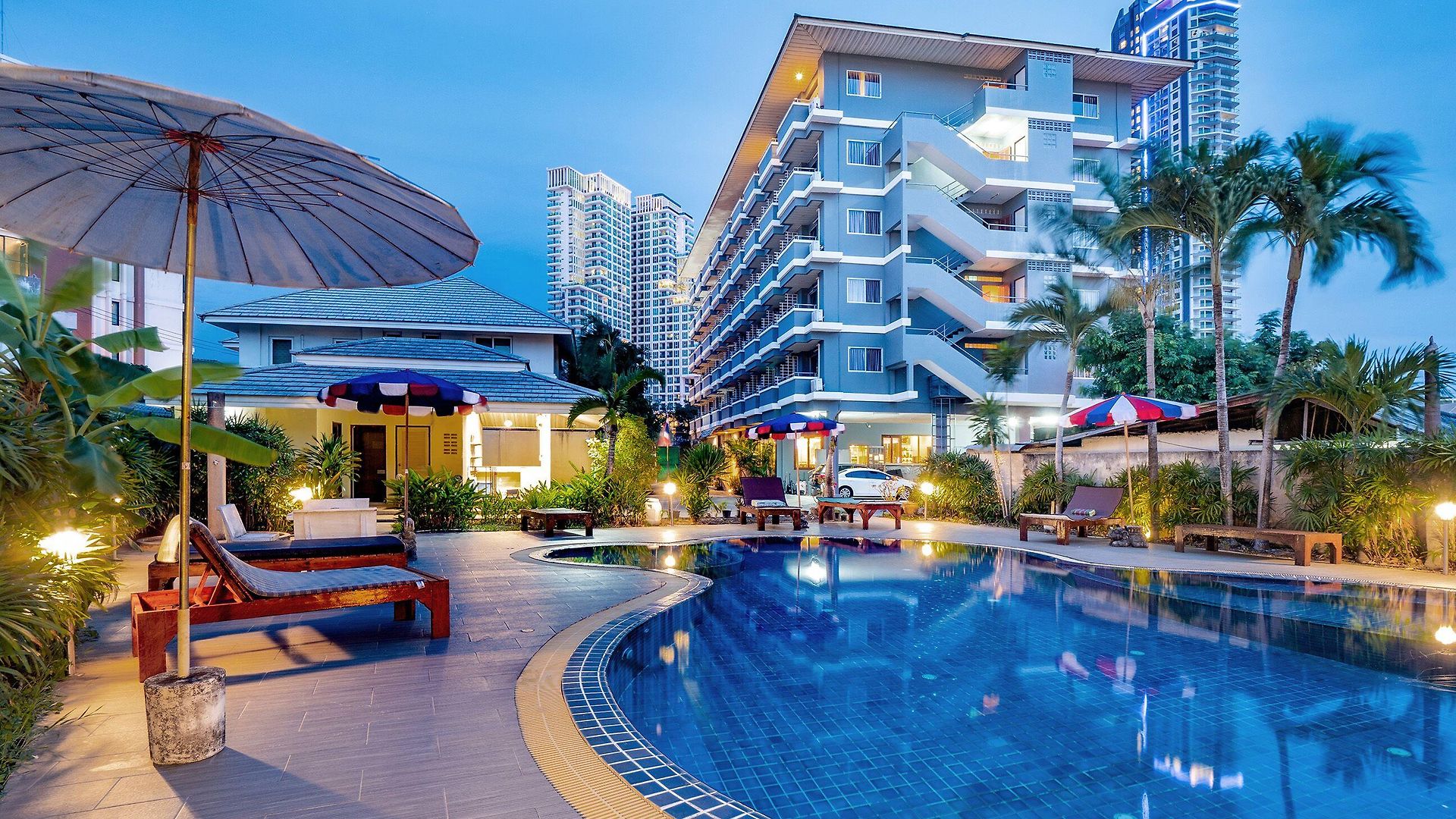Tycoon Place Garden 3*
