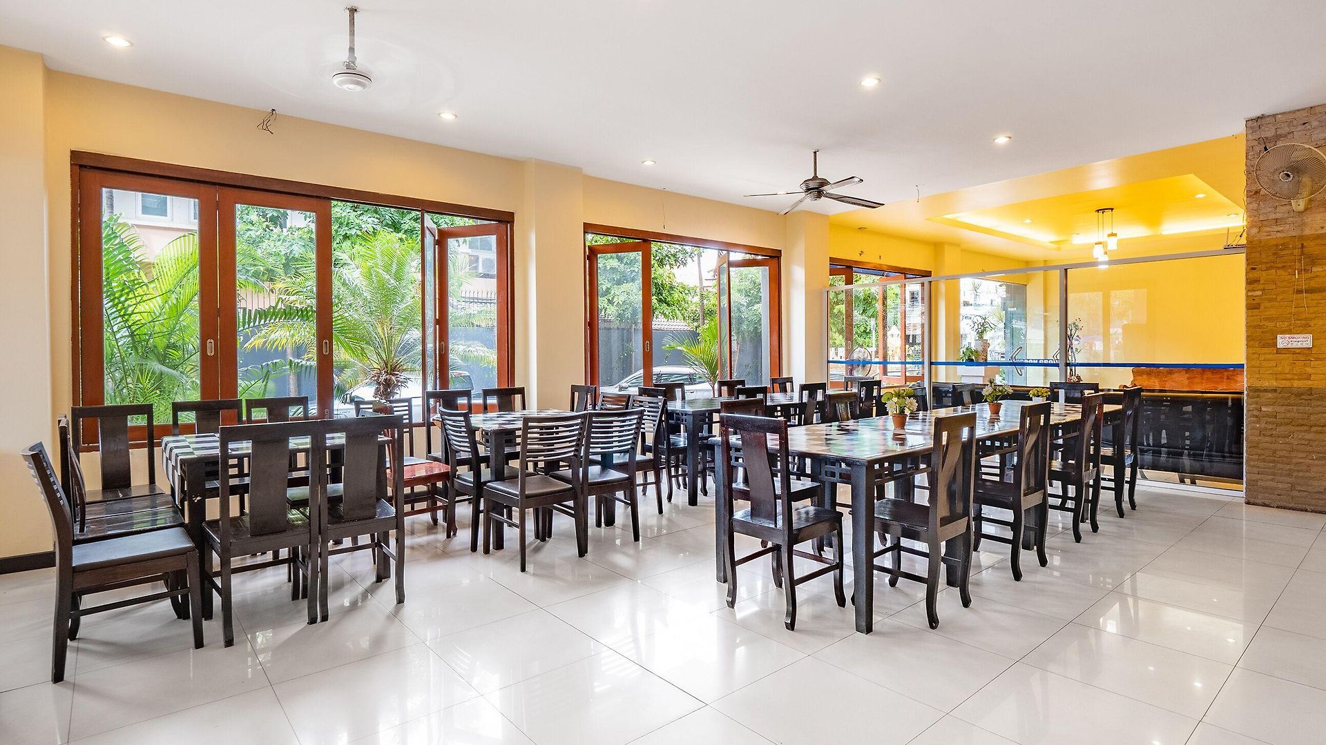 โรงแรม Tycoon Place Garden 3*