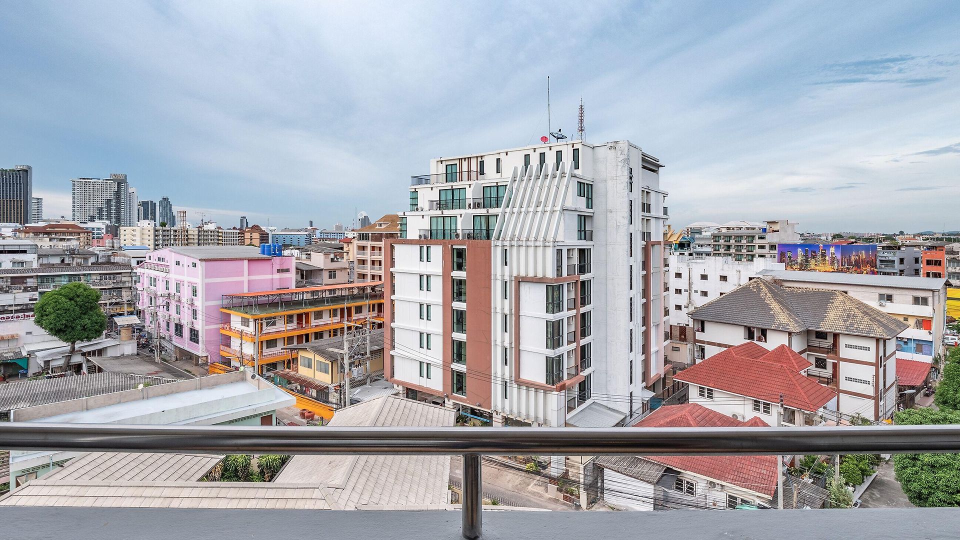 Tycoon Place Garden โรงแรม Pattaya