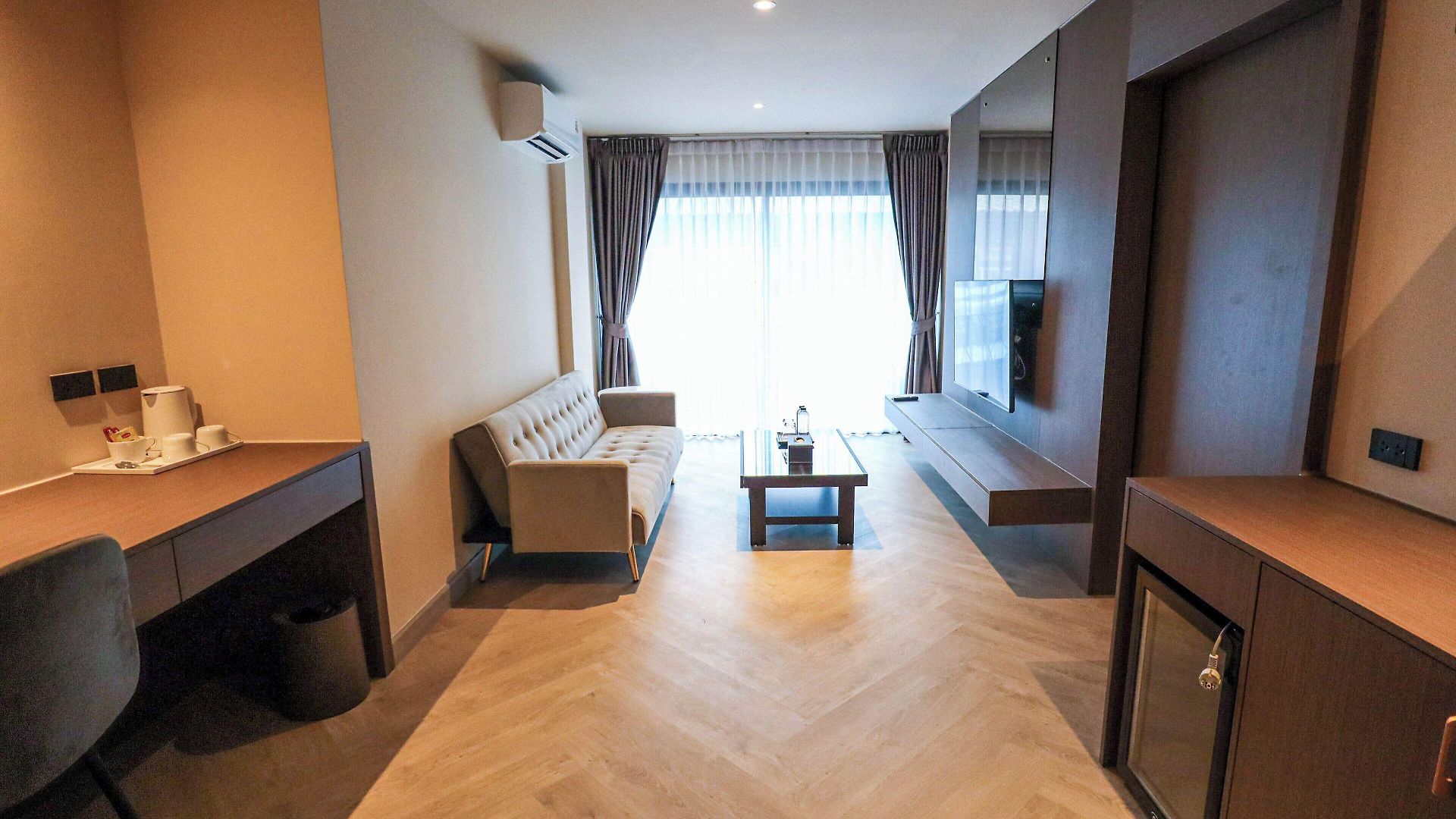 The One Cozy Living โรงแรม