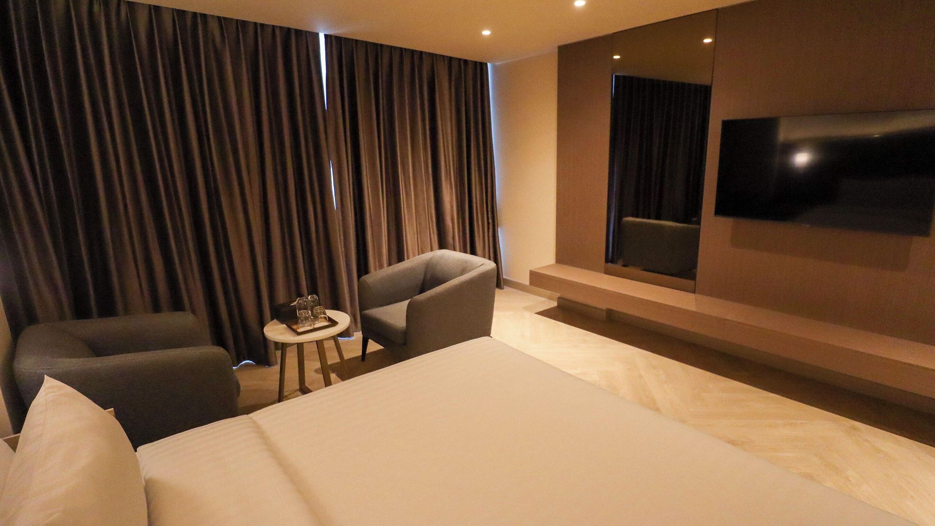 โรงแรม The One Cozy Living 4*