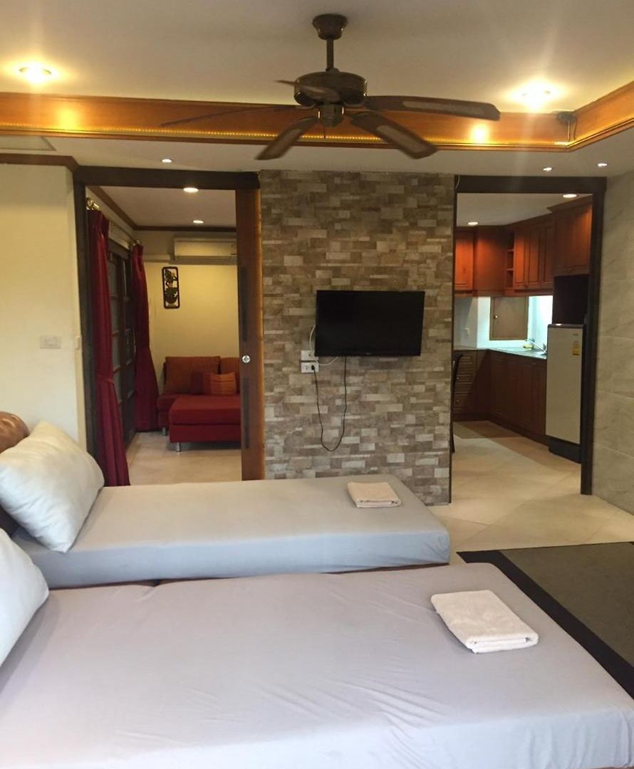 Dolphinplace โรงแรม