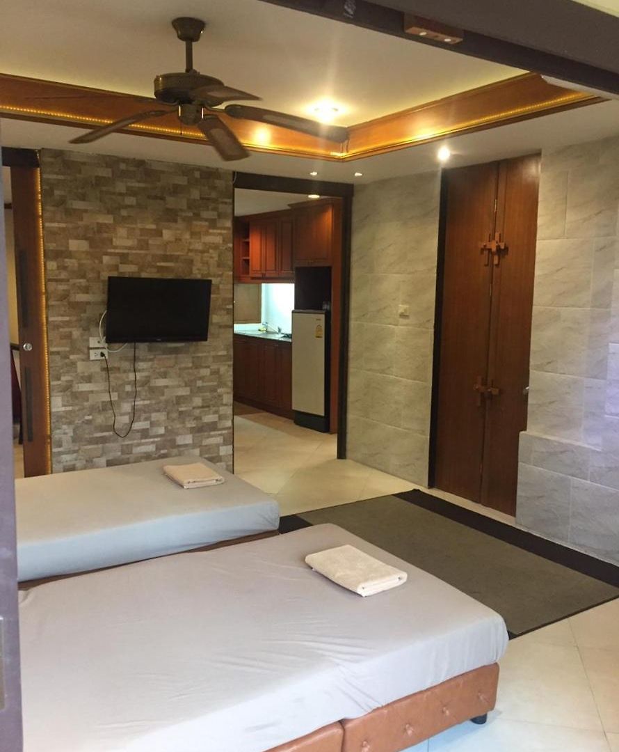 โรงแรม Dolphinplace 4*