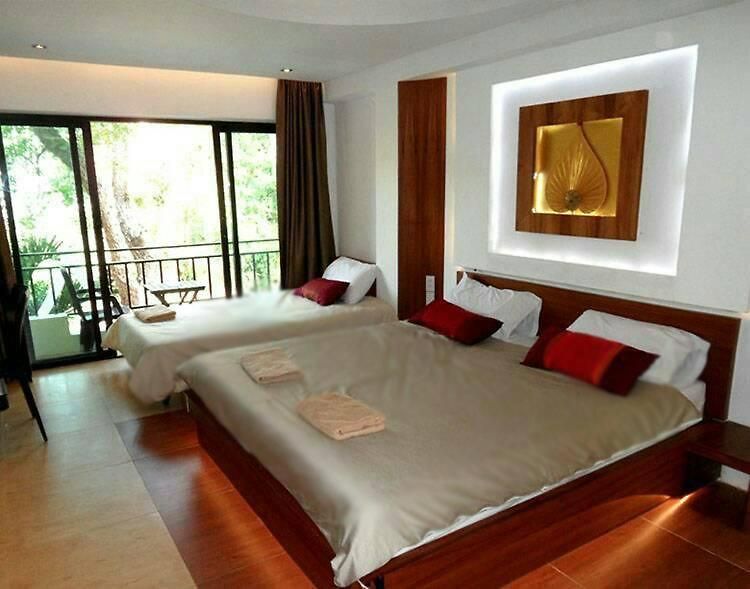 Dolphinplace โรงแรม Pattaya