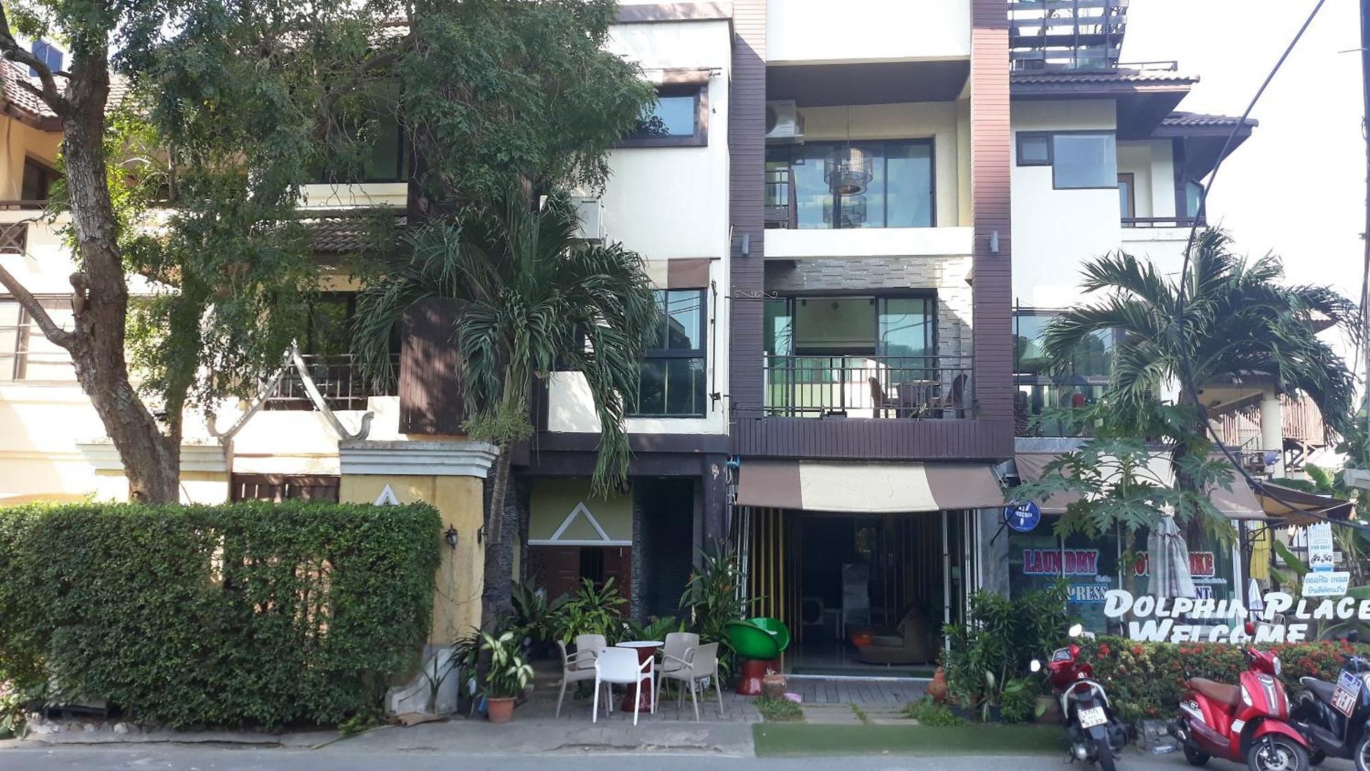 Dolphinplace โรงแรม