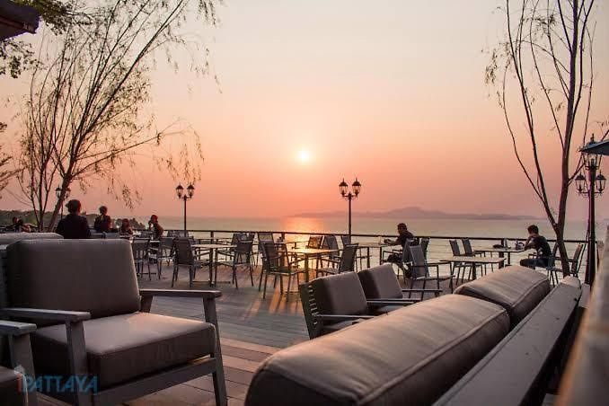 Dolphinplace โรงแรม 4*