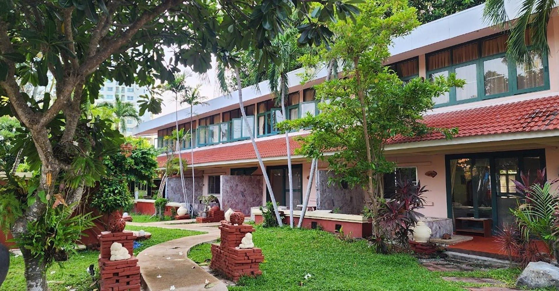 Safari Riviera 3* Pattaya