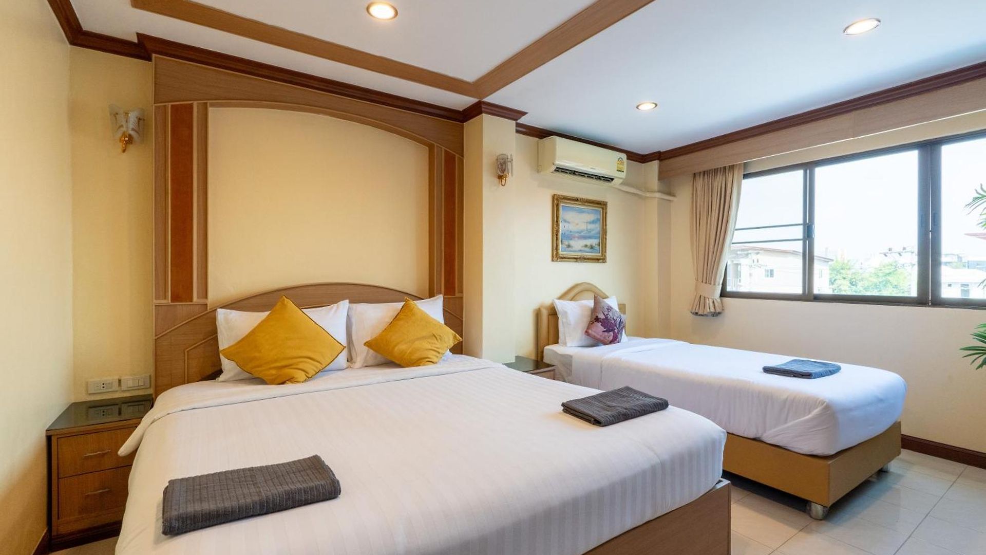 La Casa South 3*