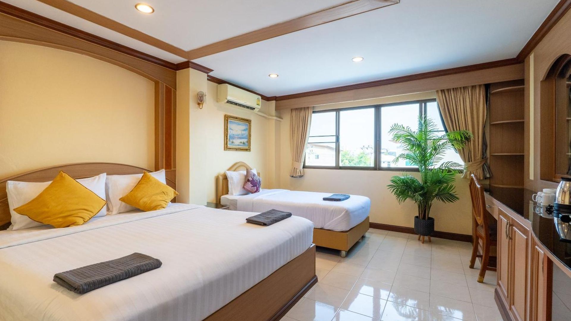 La Casa South โรงแรม 3*