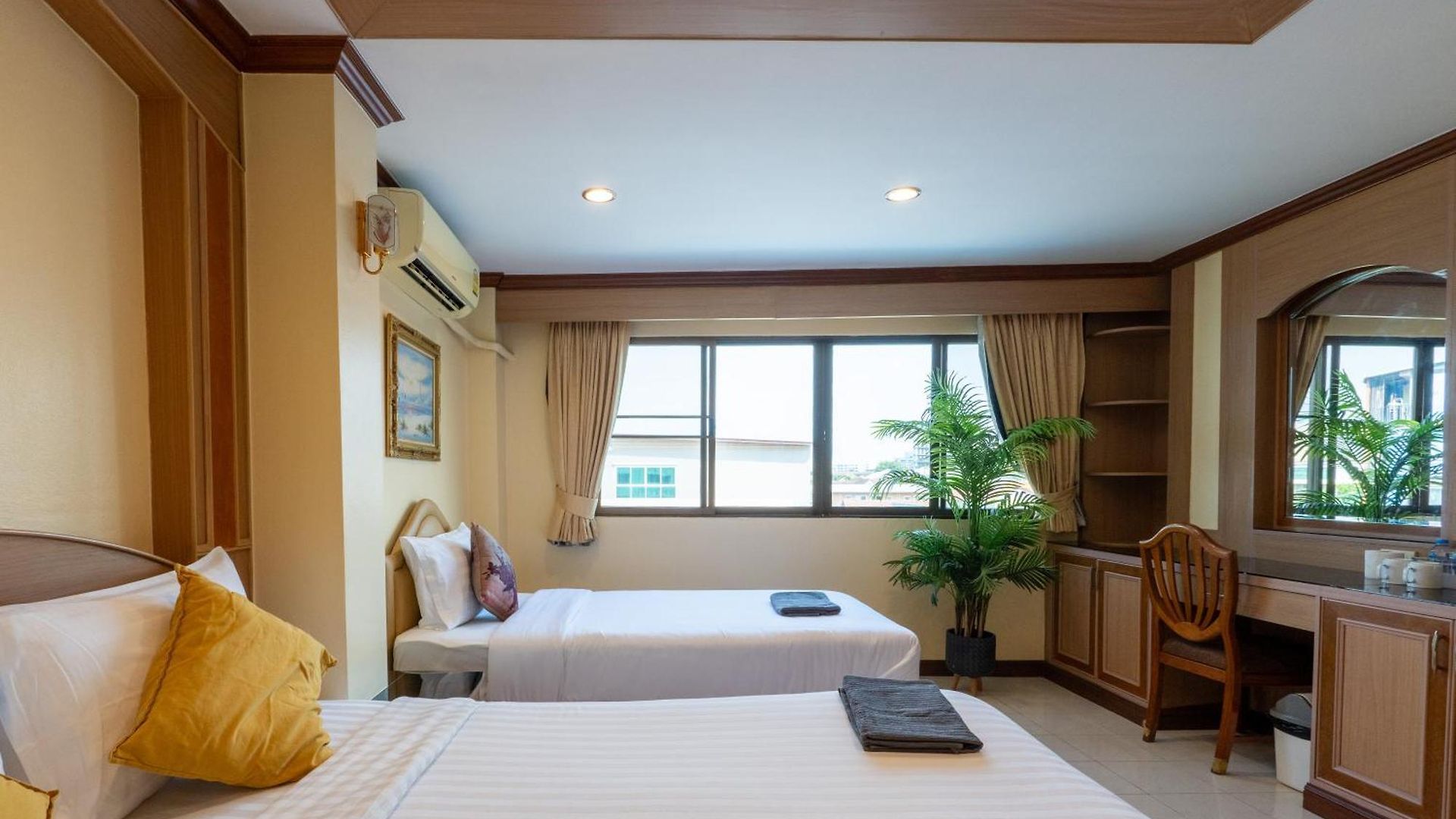 La Casa South 3*