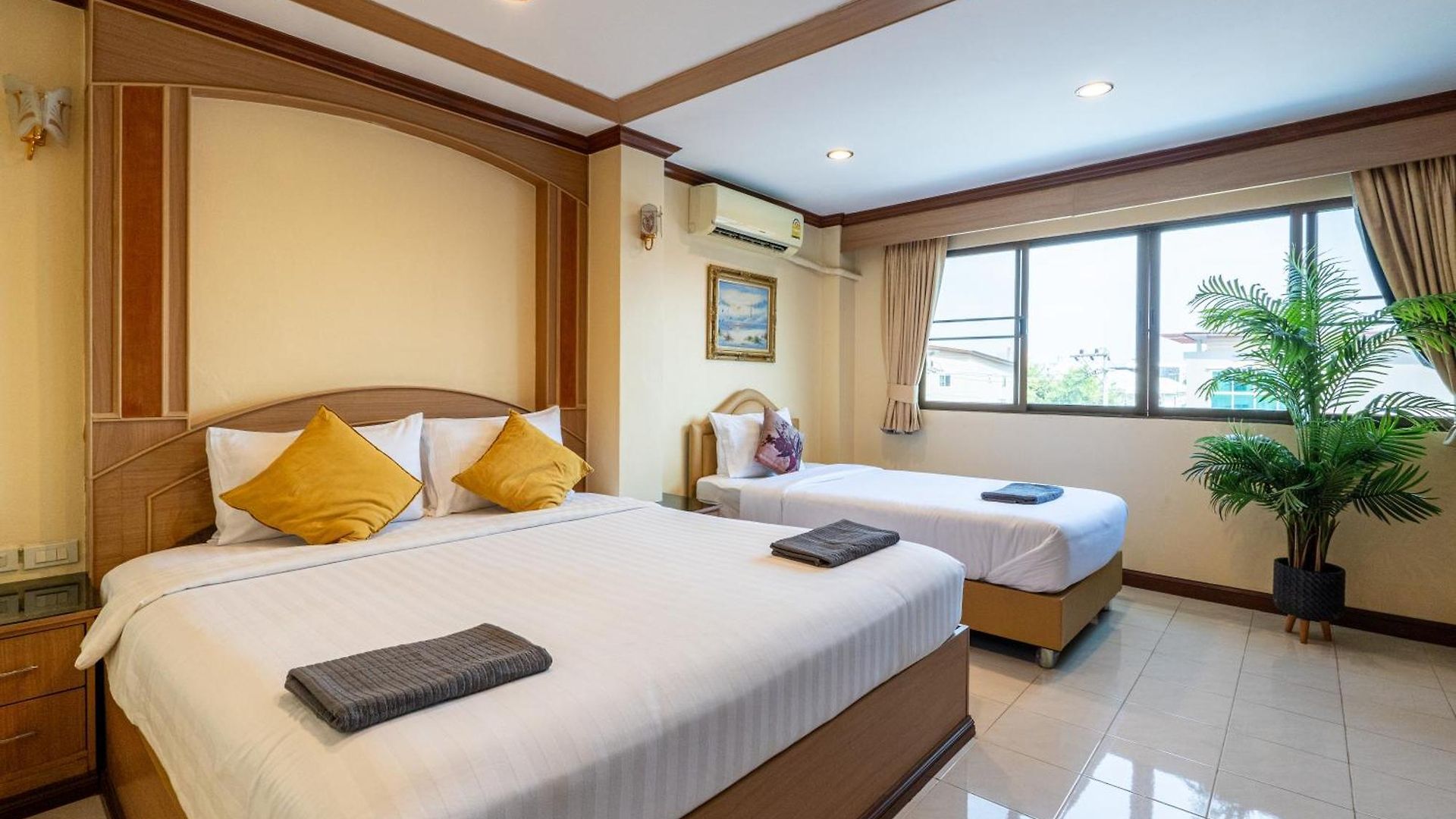 La Casa South โรงแรม