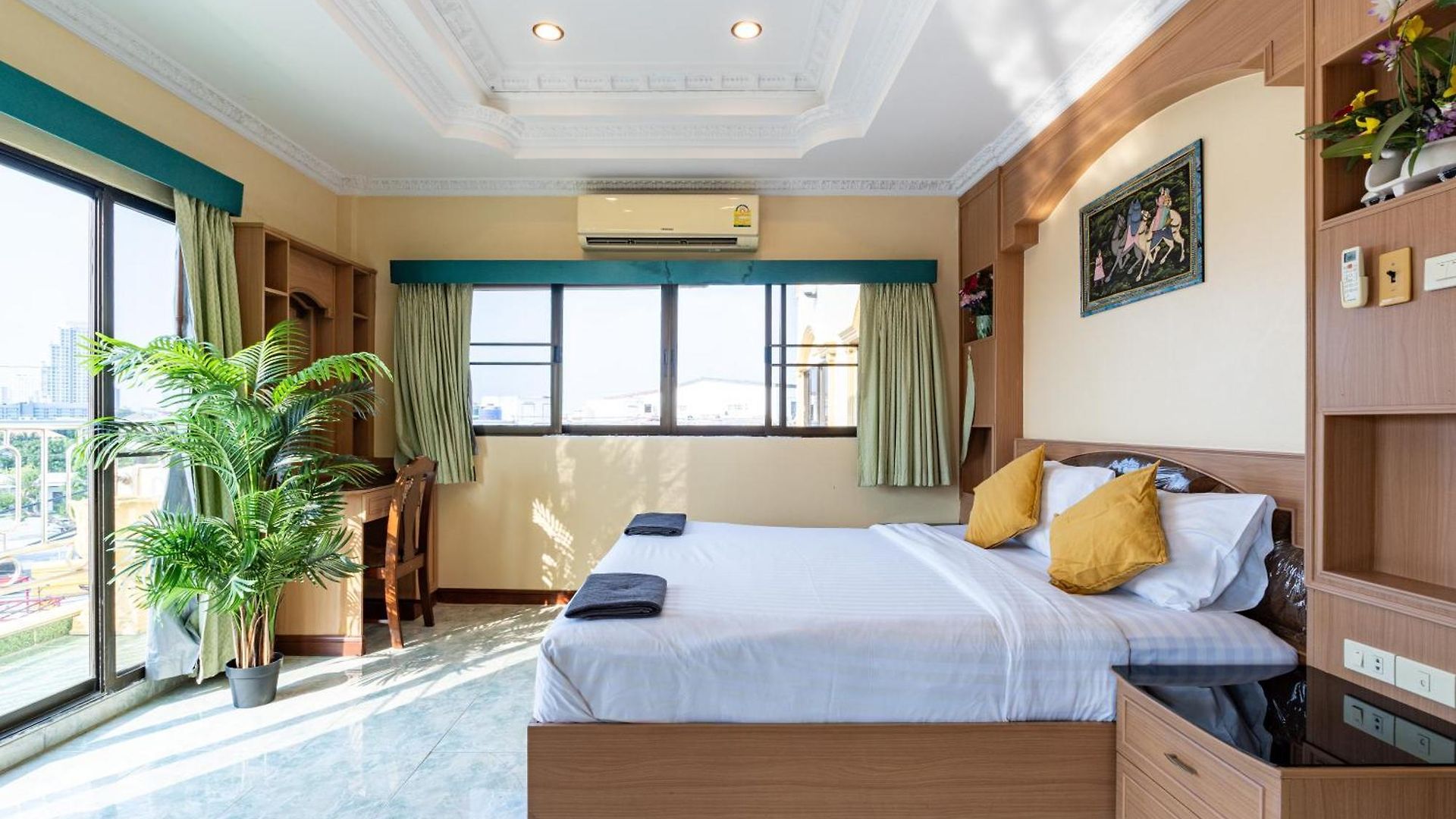 La Casa South 3*