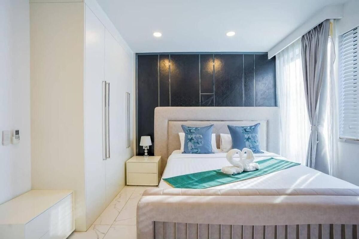 Sol, Luxe 5 Beds