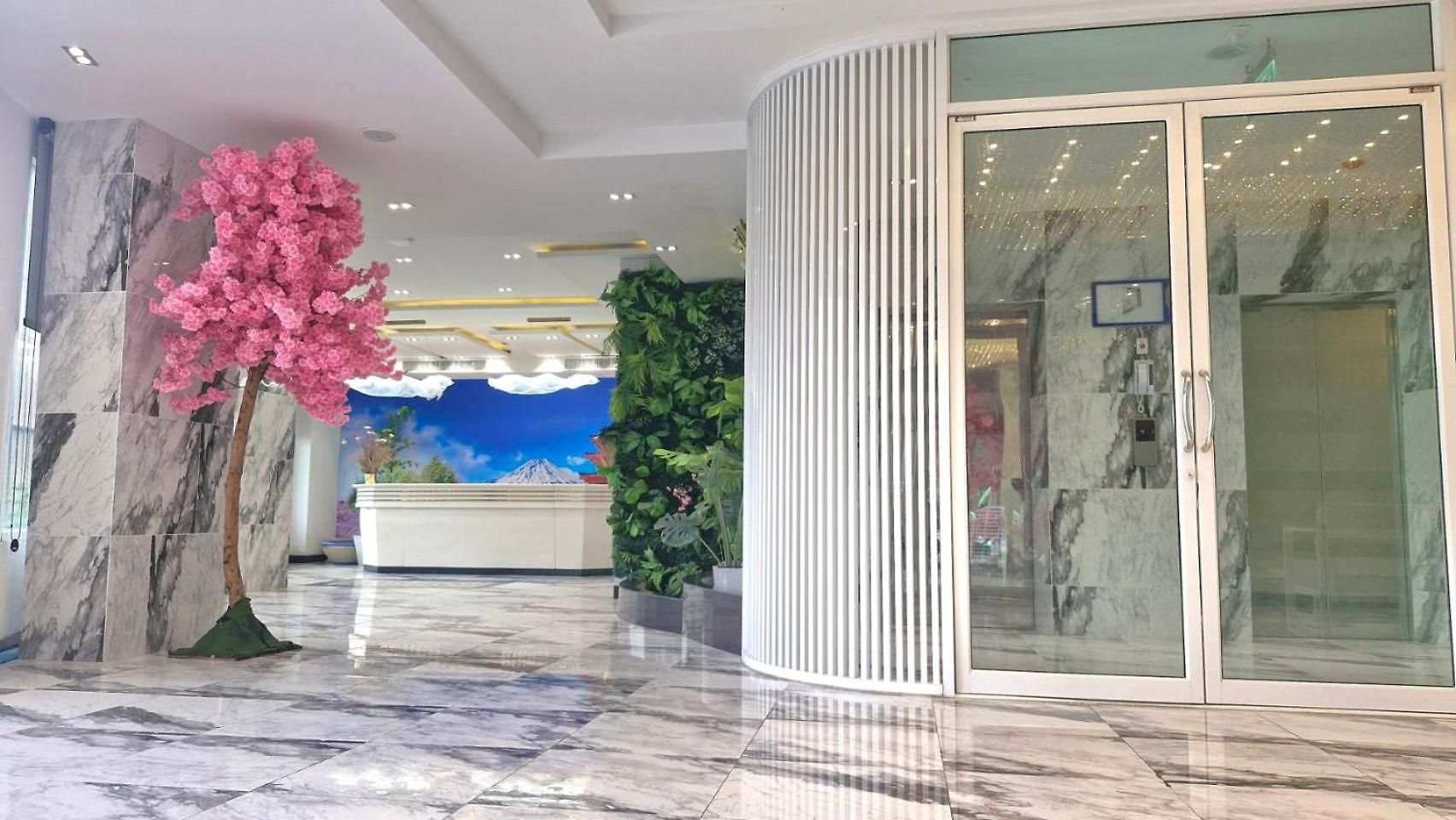 Dday Luxury By D-eco Wellness Centre โรงแรม Pattaya