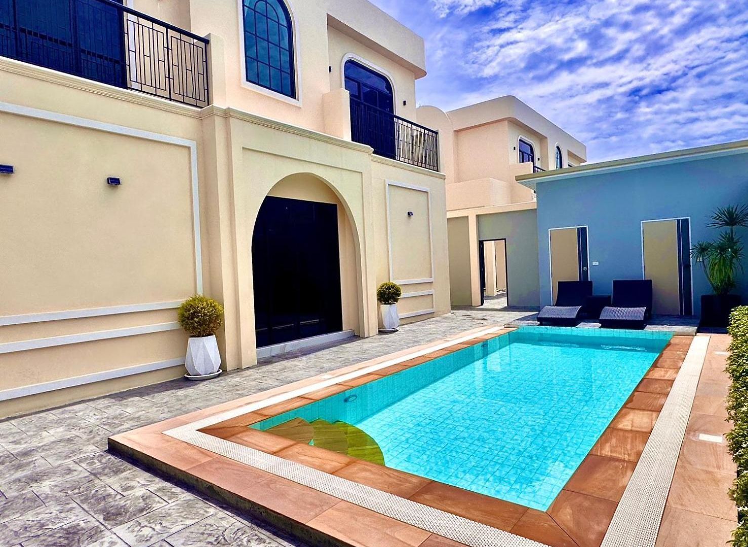 Flex Pool