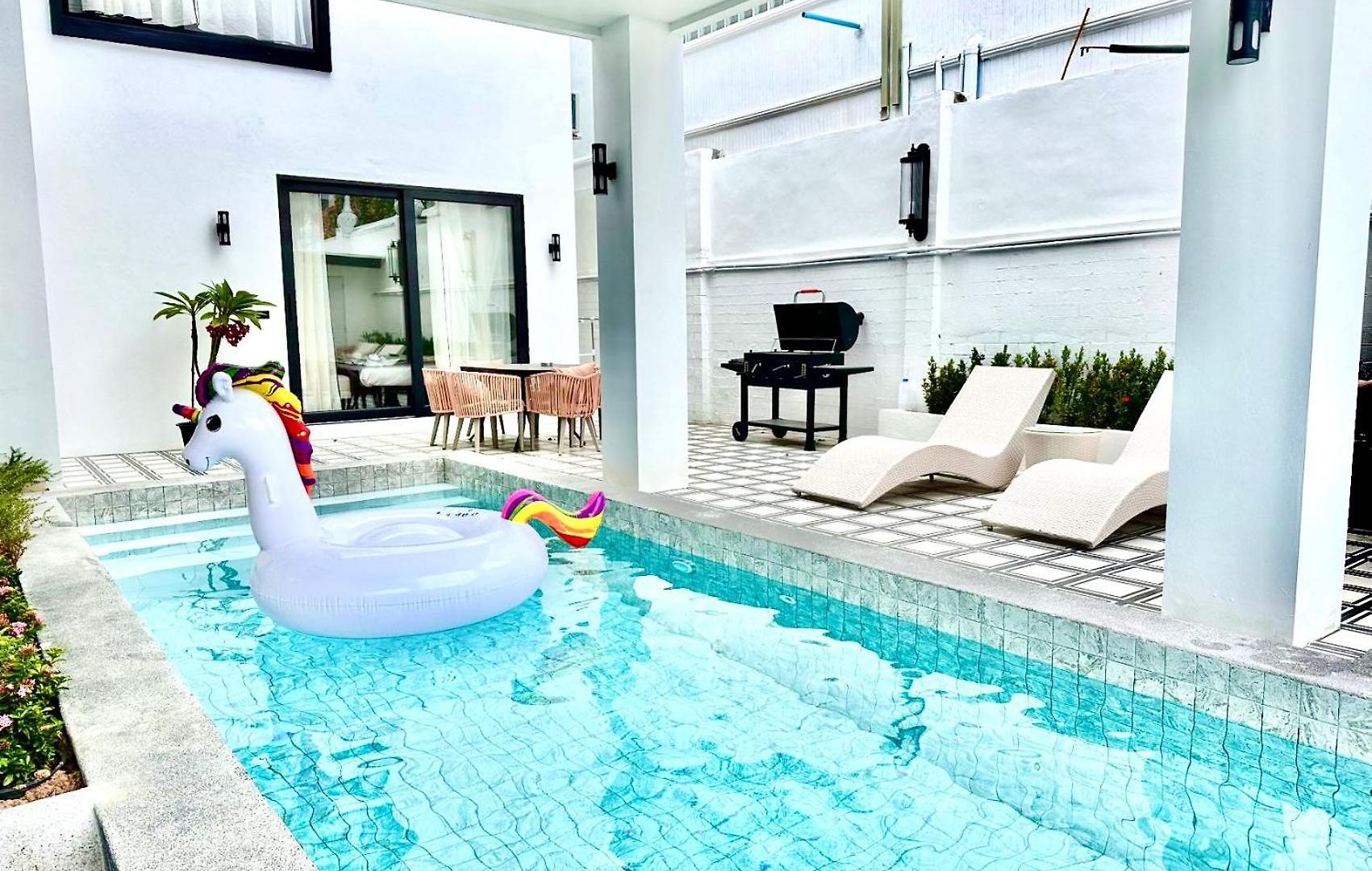 Lune&palm Pool 6br Outdoor Bbq Terrace Swimming Pool วิลล่า