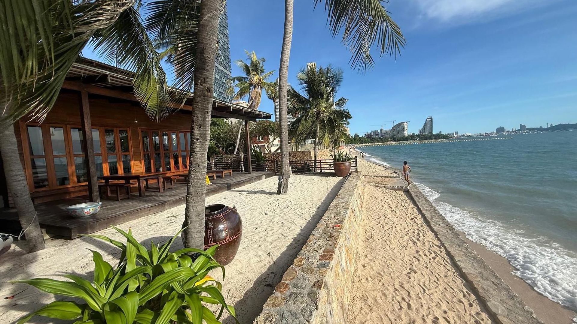 Tiki House * Pattaya