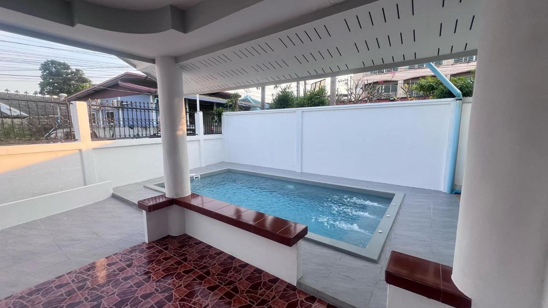 Na Kluea Pool * Pattaya
