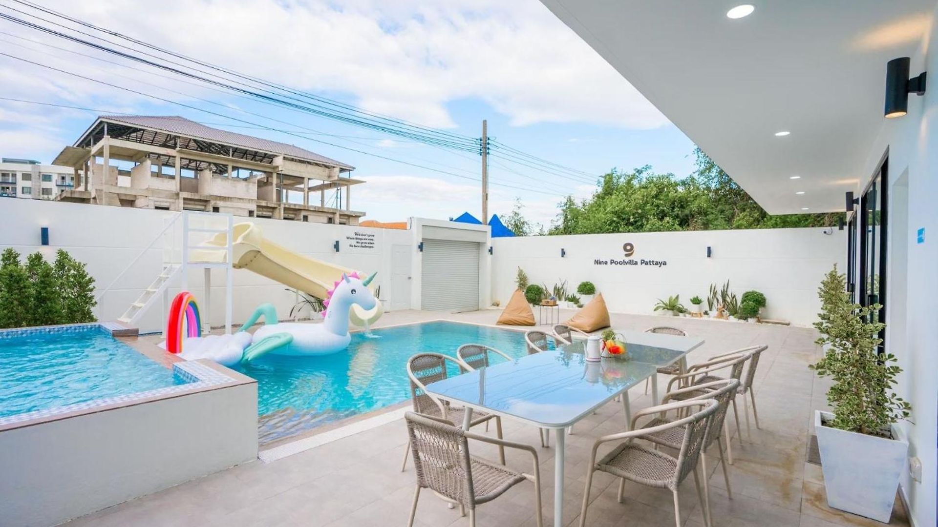 Nine9 Luxury Poolvilla Walking Street 3 Bedrooms * Pattaya