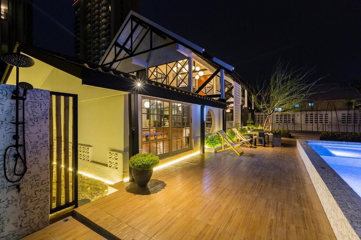 วิลล่า Saga Pool House 5br, 200m From *