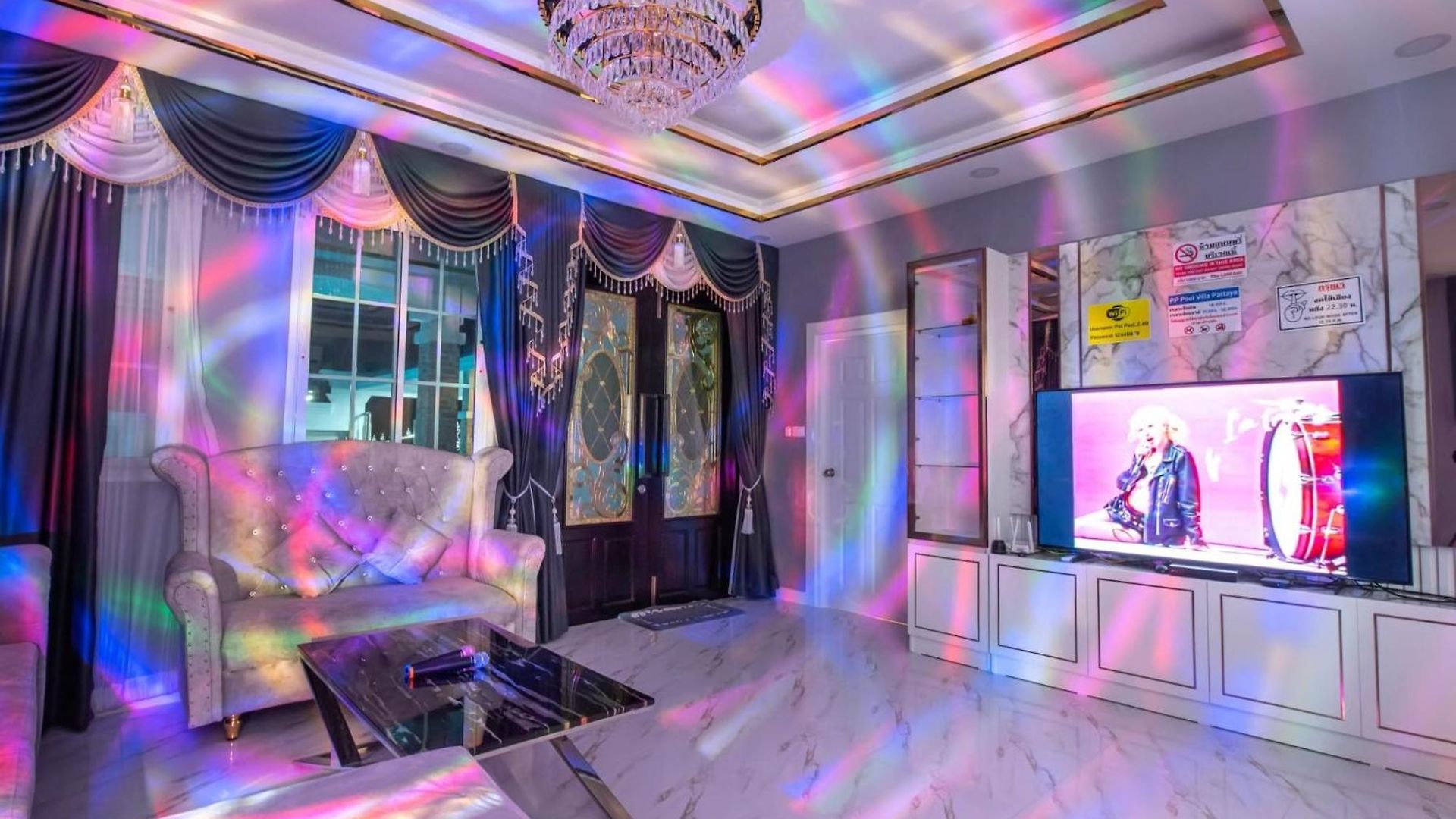 Pool 3br Slide Karaoke วิลล่า Pattaya