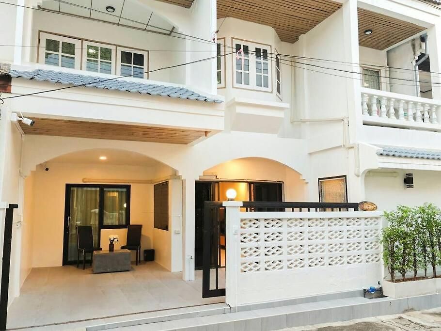 ## Friendly Space Townhouse Walking Street And 2km ##