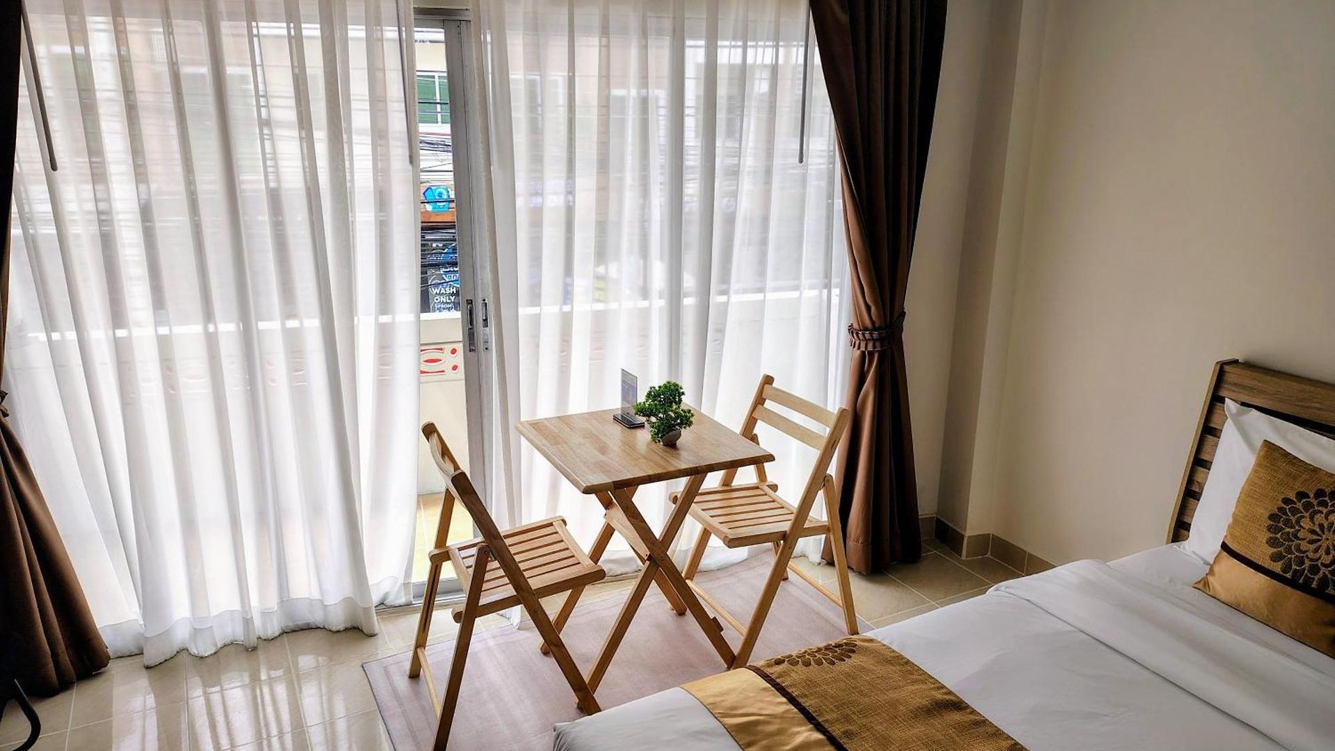 Amai Pancakery And 3* Pattaya