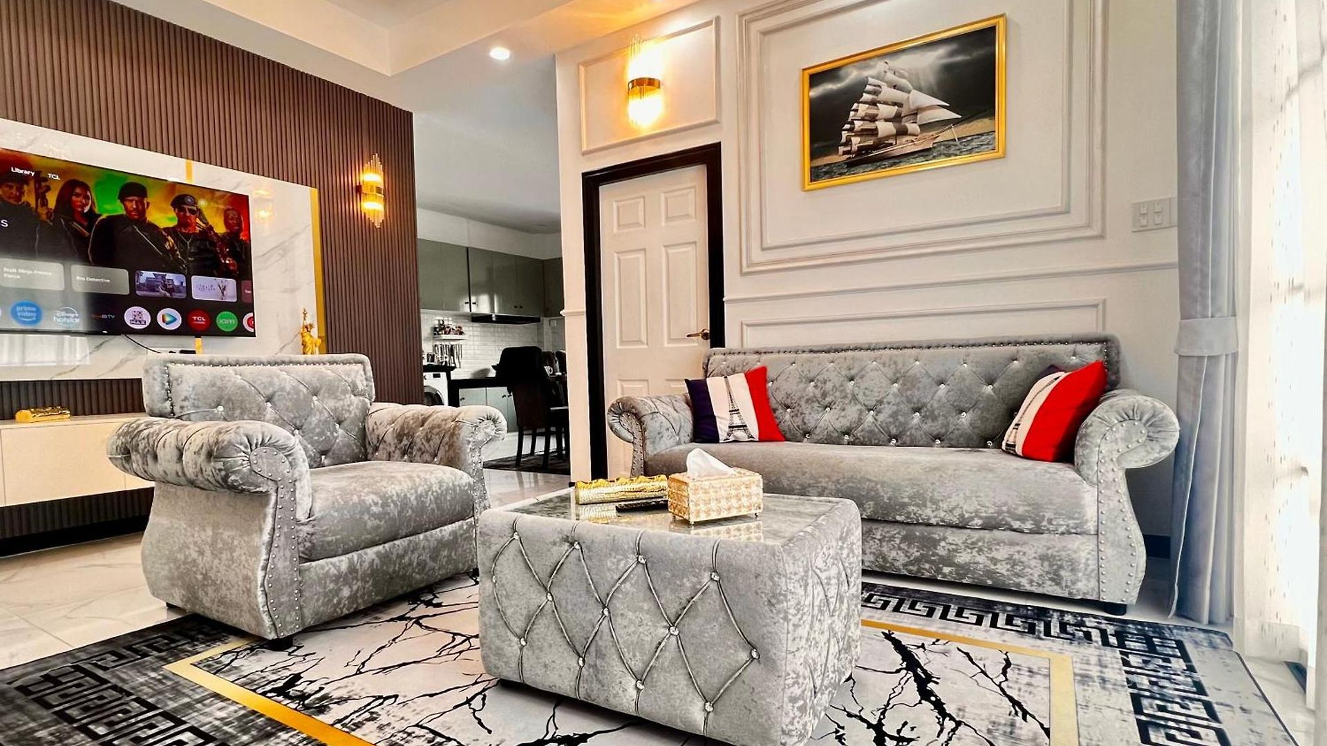 วิลล่า Luxury Near Center *
