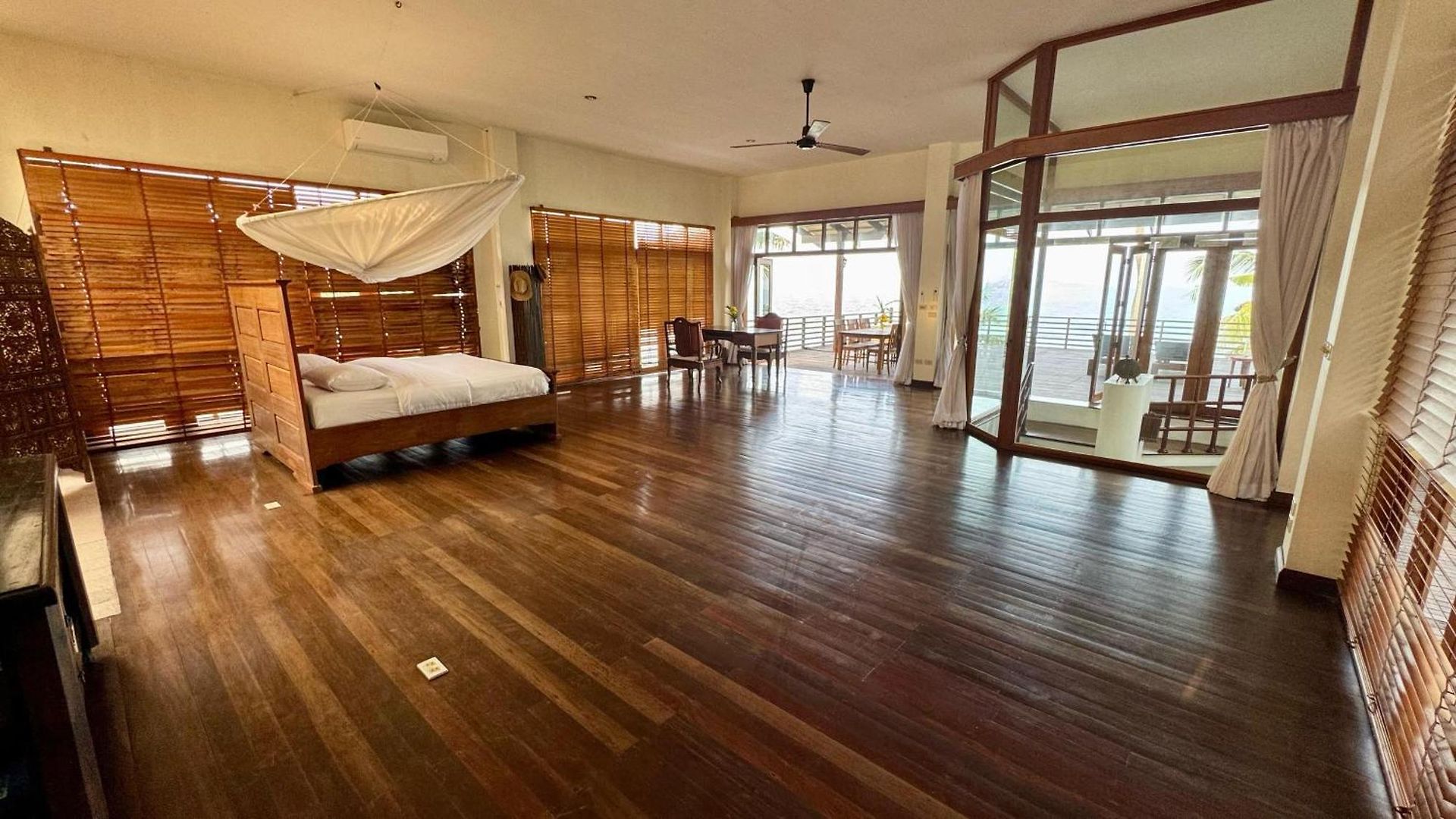 Tiki House * Pattaya