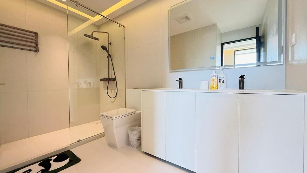 The White Heaven 4br Ktv Bbq Rooftop Swimming Pool วิลล่า