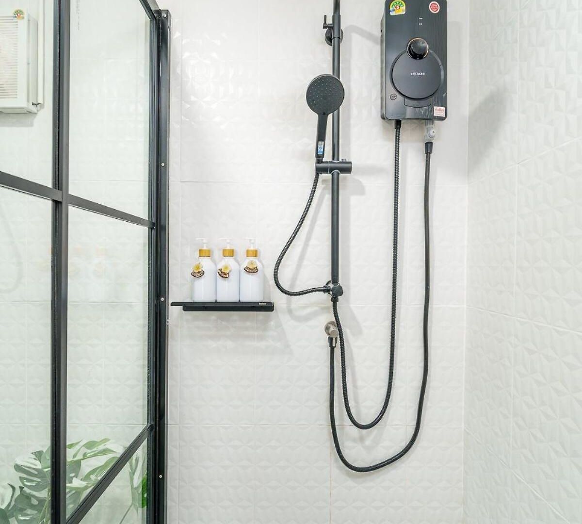 วันหยุดที่บ้าน Full House 2br Near Bus Station North