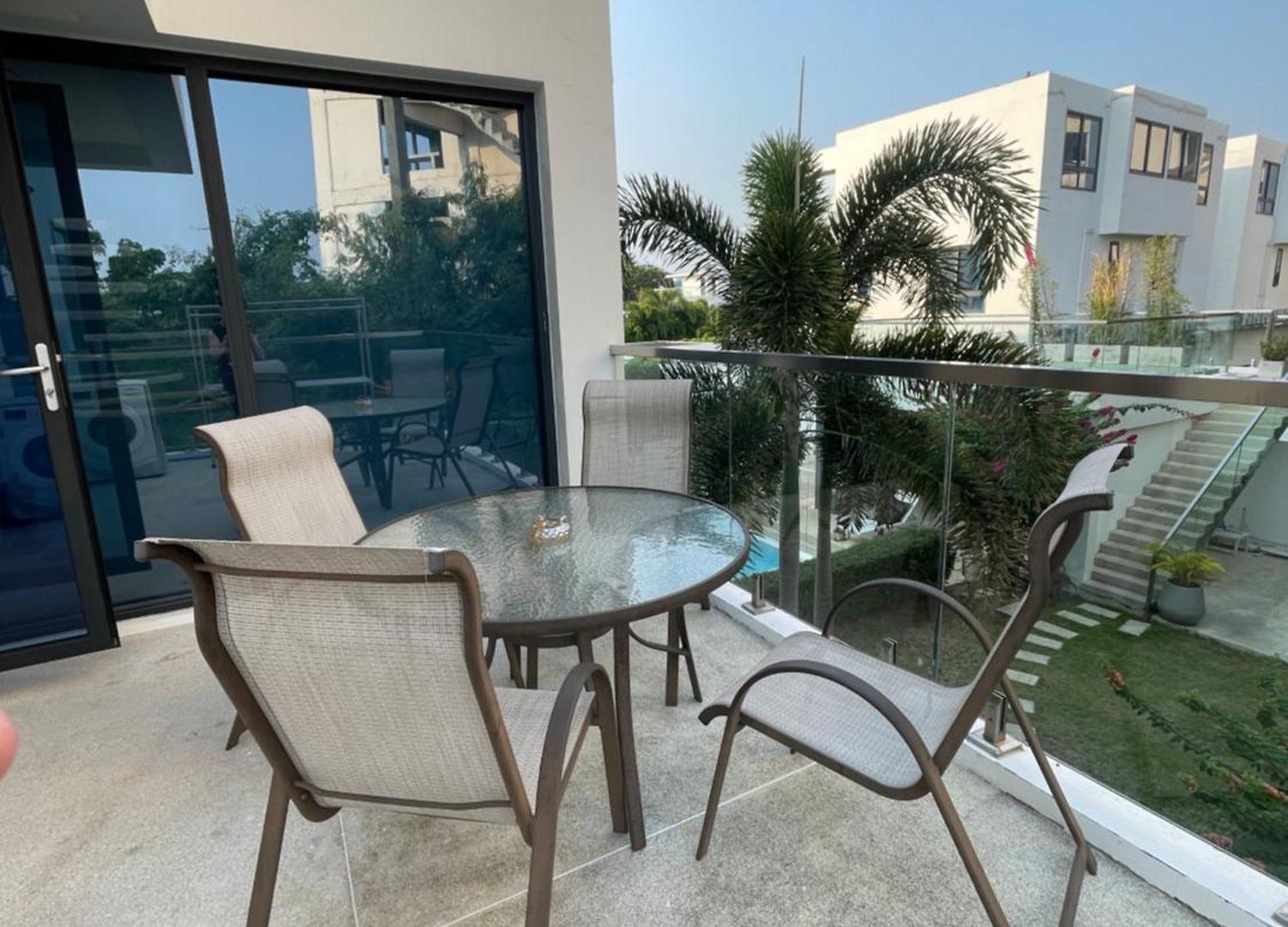 Youth Journey Six-bedroom Pool * Pattaya