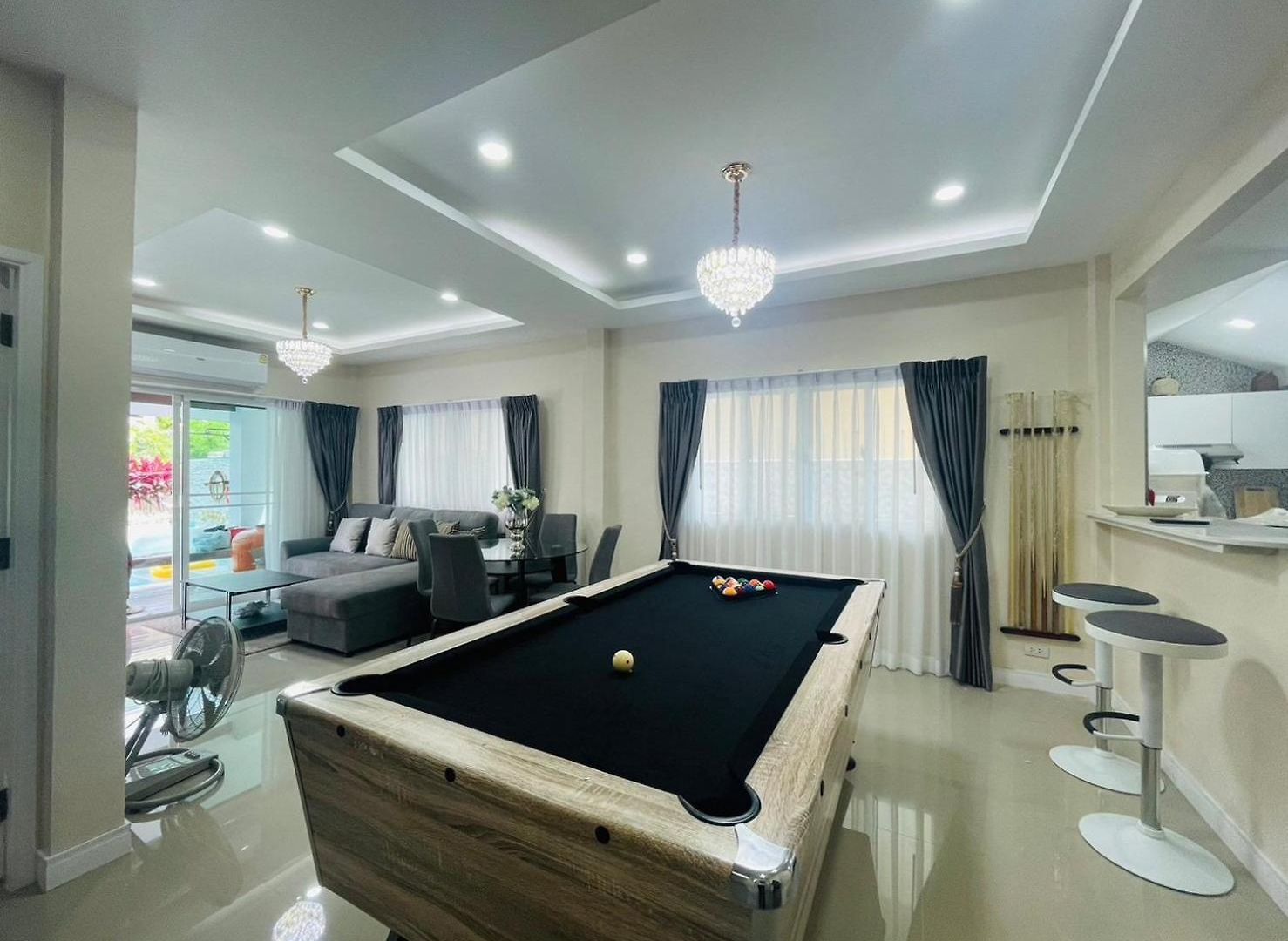 Dg Pool *