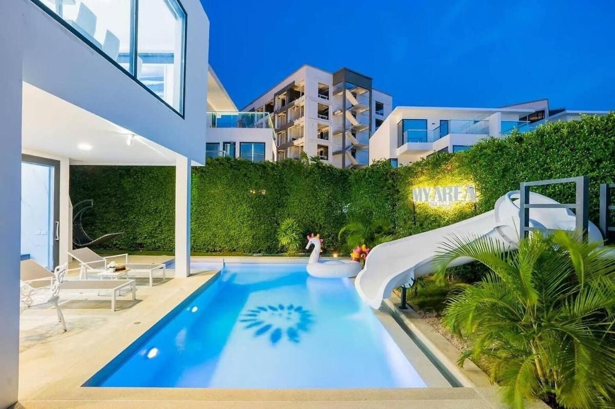 Sol, Luxe 5 Beds วิลล่า