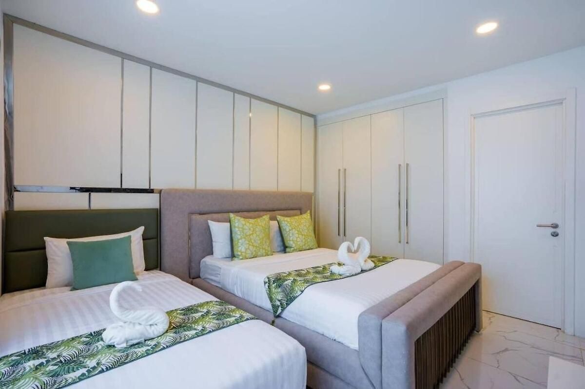 Sol, Luxe 5 Beds วิลล่า