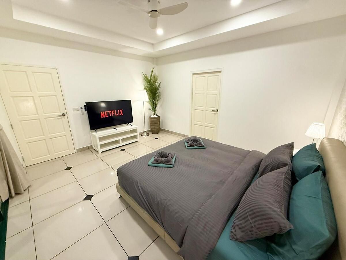 วิลล่า Newly Renovated - 2 Bedroom - Private Pool Villa, Centre Pattaya