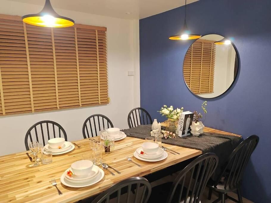 ## Friendly Space Townhouse Walking Street And 2km ## * Pattaya
