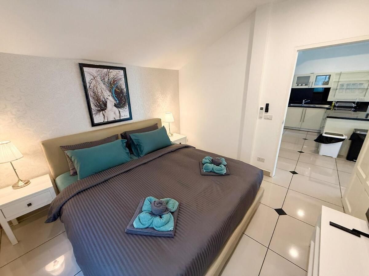 วิลล่า Newly Renovated - 2 Bedroom - Private Pool Villa, Centre *