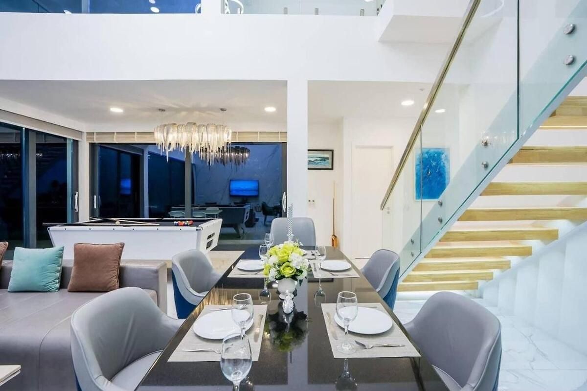 Sol, Luxe 5 Beds * Pattaya