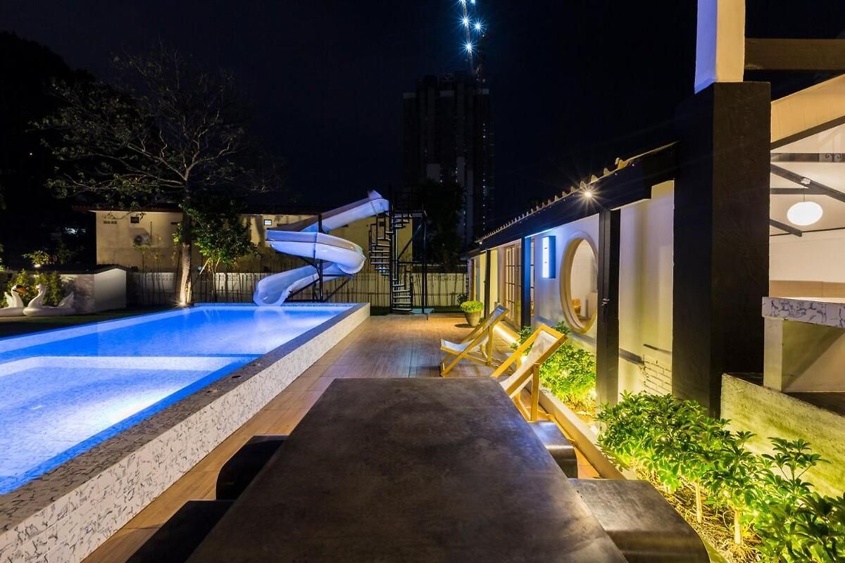 วิลล่า Saga Pool House 5br, 200m From