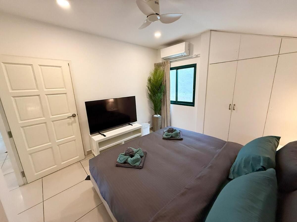 วิลล่า Newly Renovated - 2 Bedroom - Private Pool Villa, Centre