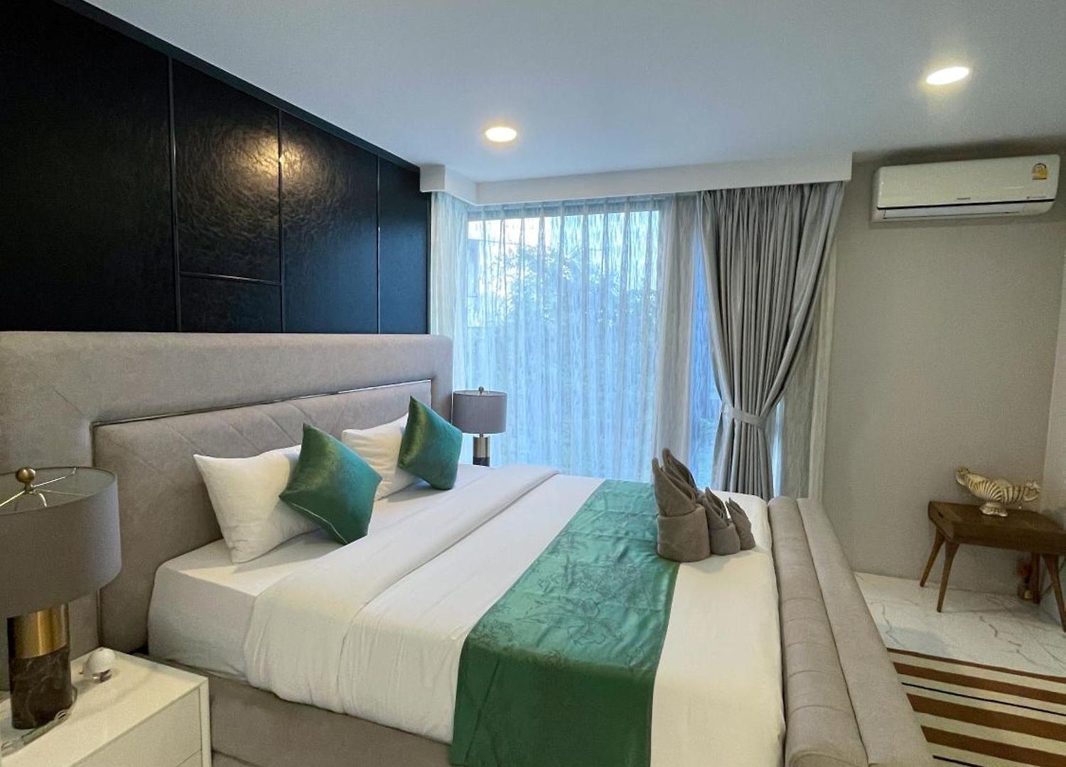Youth Journey Six-bedroom Pool * Pattaya