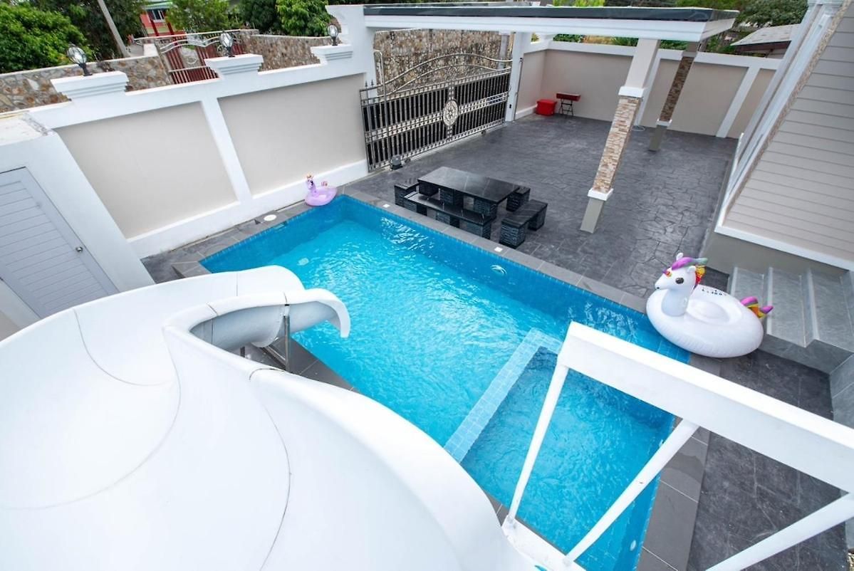 Pool 3br Slide Karaoke วิลล่า *