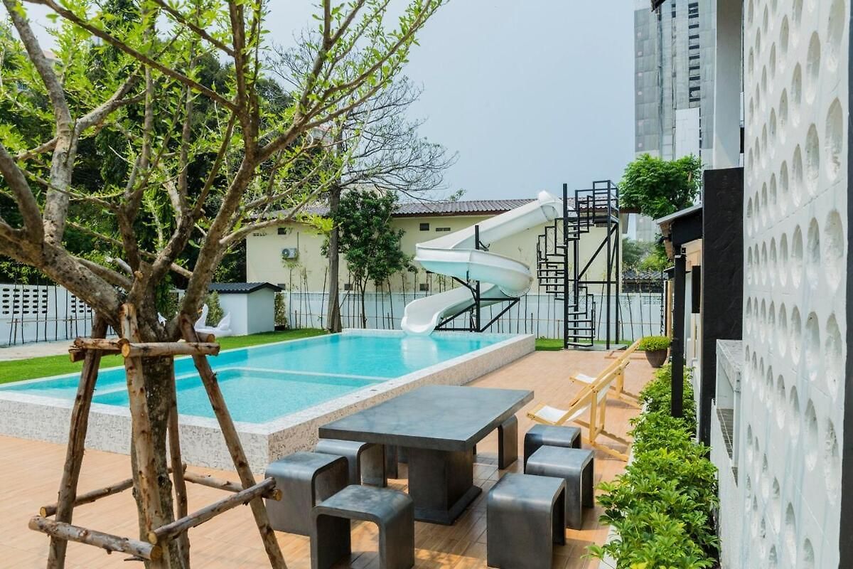 วิลล่า Saga Pool House 5br, 200m From Pattaya