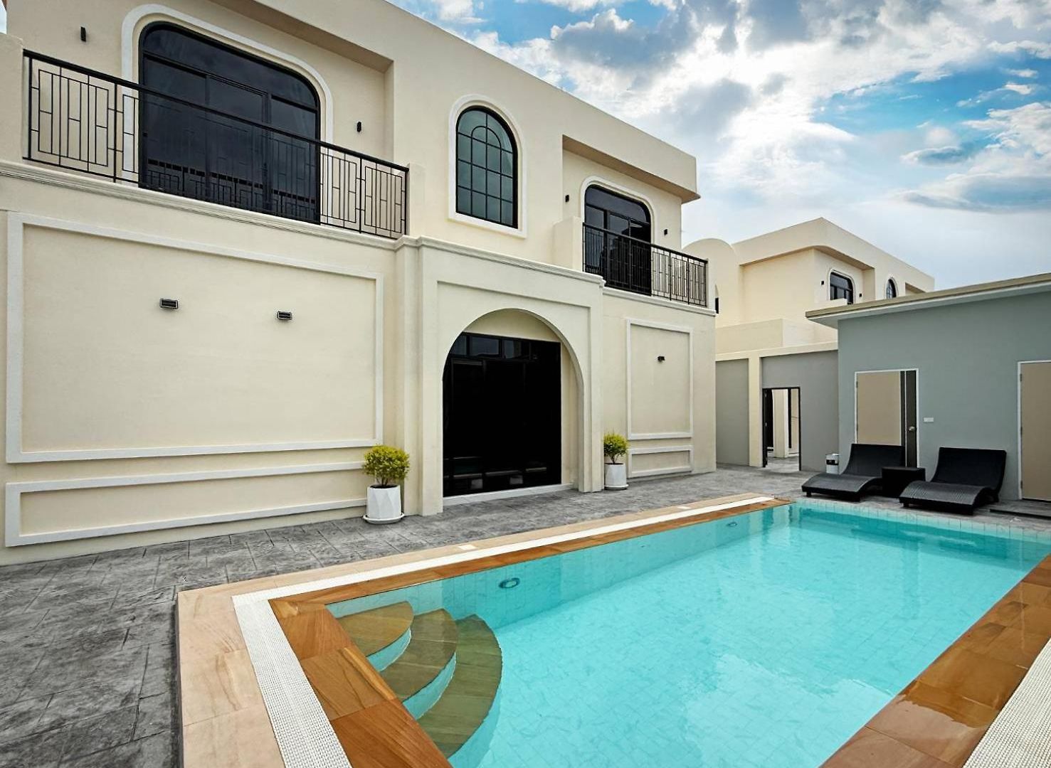 Flex Pool วิลล่า