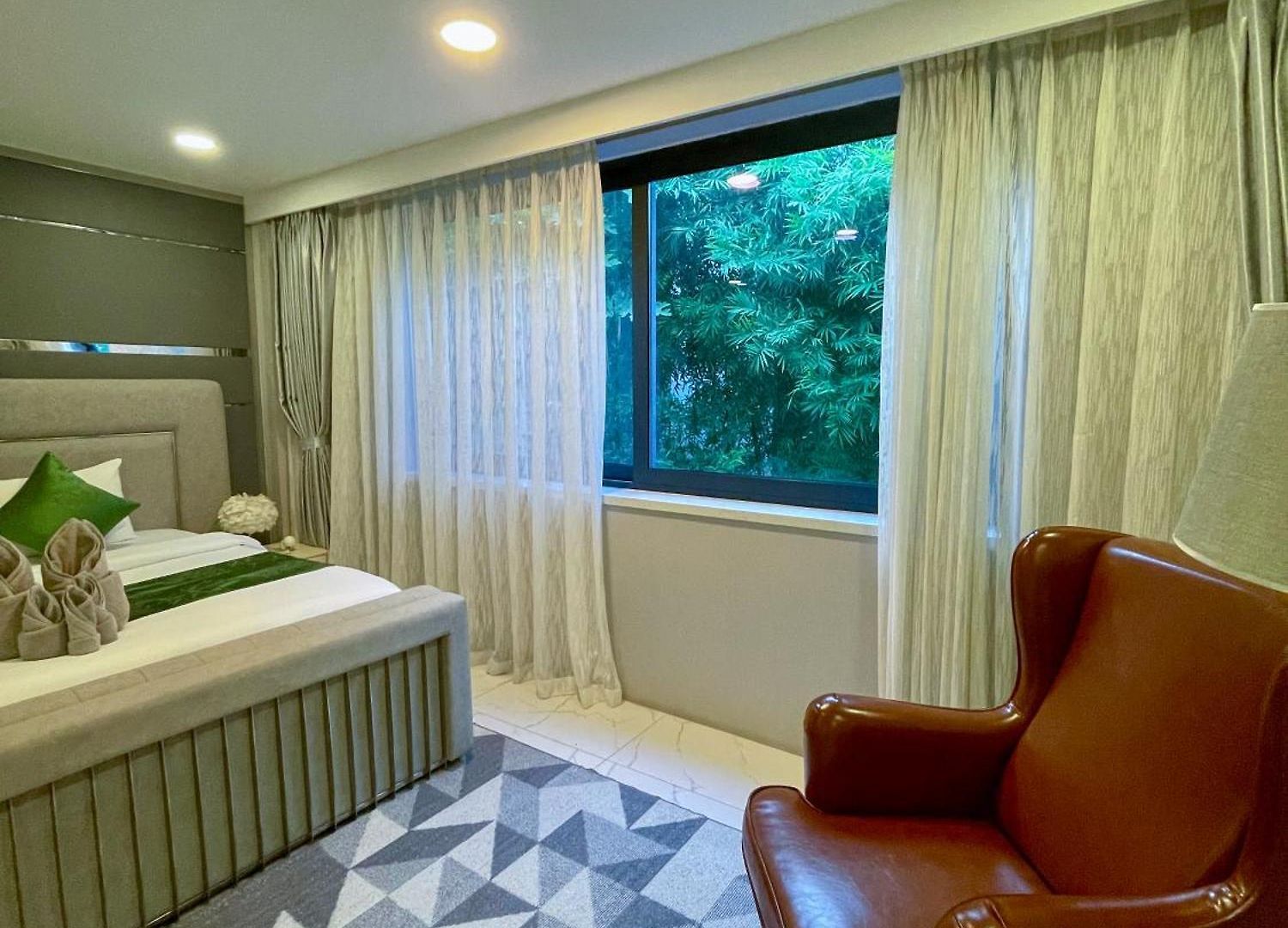 Youth Journey Six-bedroom Pool วิลล่า