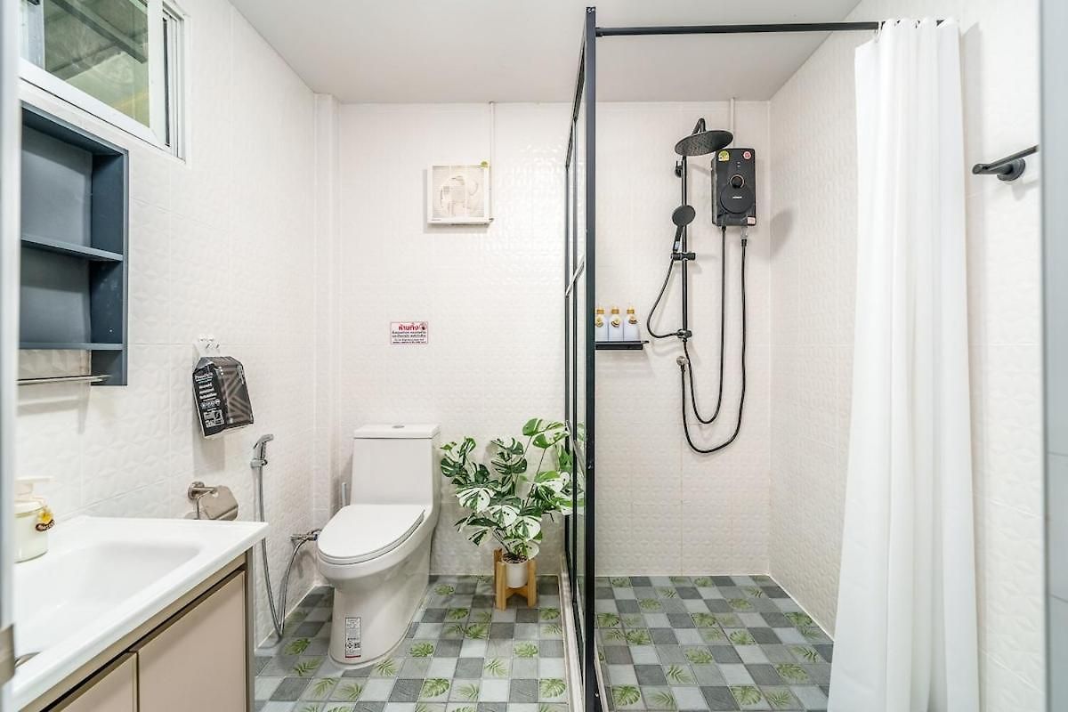 วันหยุดที่บ้าน Full House 2br Near Bus Station North