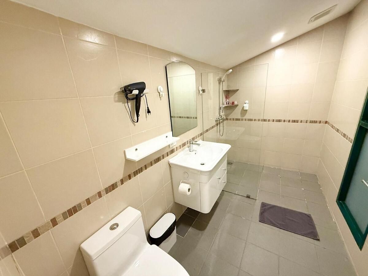 Newly Renovated - 2 Bedroom - Private Pool Villa, Centre วิลล่า