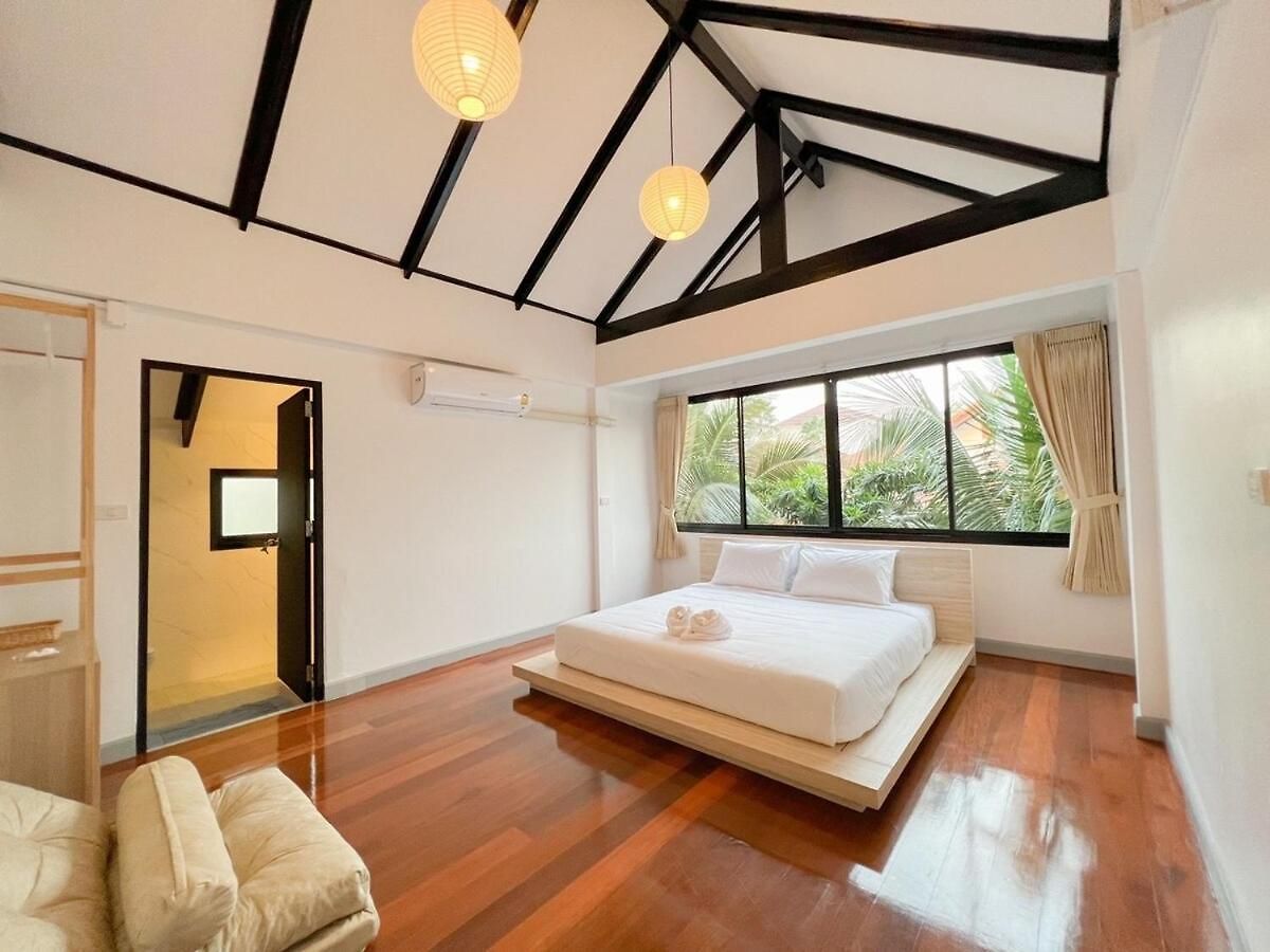 วิลล่า Saga Pool House 5br, 200m From Pattaya